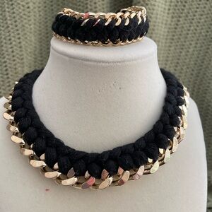 Elegant Black and Gold Women's Jewelry Set